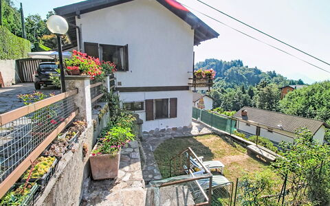 Miazzina 200: Blu, Balcone, Corrimano, Appartamento, Recinzione, Mare, Ricorrere, Condominio, Piscina, Hotel