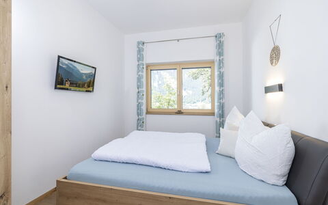 Eberharter am Schweinberg: Interior Design, Legna, Mobilia, Camera Da Letto, Pavimentazione, Letto, Pavimento, Soffitto, Camera, Casa