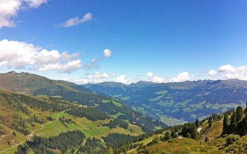 Eberharter am Schweinberg: Cielo, Blu, Geografia Montane, Montagna, Nube, Collina, Natura, Paesaggio Naturale, Highland, Natura Selvaggia