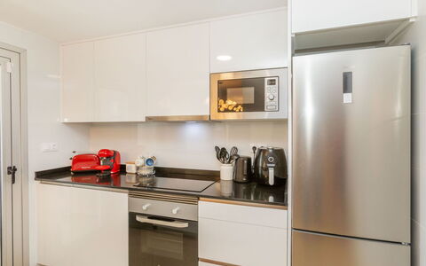 Sol Y Mar i: Elettrodomestico Da Cucina, Cucina, Controsoffitto, Cabinetry, Apparecchio Major, Elettrodomestico, Interior Design, Legna, Mobilia, Pavimentazione