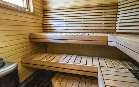 Nelostupa a: Legna, Villetta, Casa, Casa, Porta, Latifoglie, Edifici Giardino, Color Legno, Log Cabin, Plank