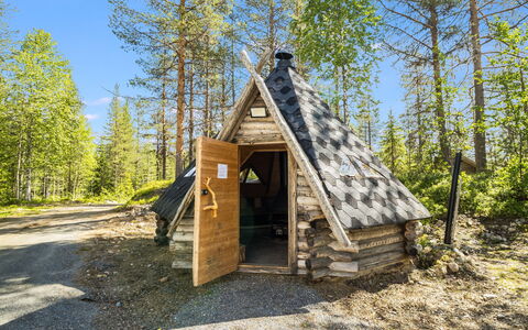 Nelostupa a: Legna, Villetta, Casa, Casa, Porta, Latifoglie, Edifici Giardino, Color Legno, Log Cabin, Plank