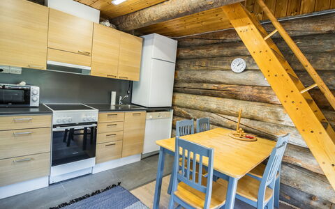 Nelostupa D: Legna, Pavimentazione, Pavimento, Pavimento In Legno, Soffitto, Latifoglie, Color Legno, Plank, Log Cabin, Villetta