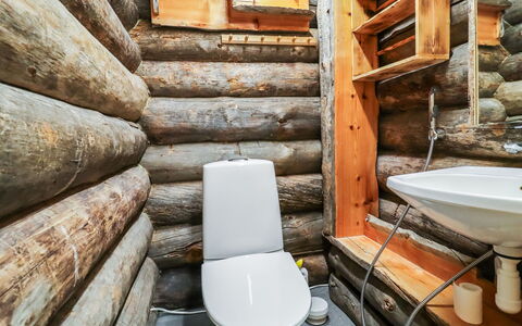 Nelostupa D: Legna, Pavimentazione, Latifoglie, Color Legno, Log Cabin, Materiali Naturali, Idraulico Fixture, Toilet Seat, Idraulico, Plank