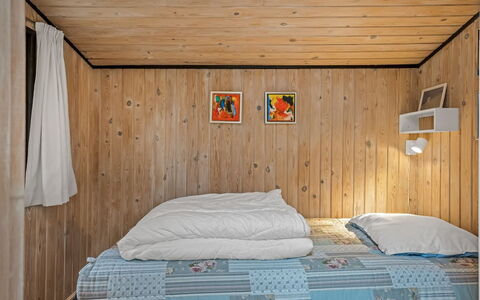 Hardina - 1Km from the Sea: Camera Da Letto, Letto, Legna, Interior Design, Pavimento, Pavimentazione, Lenzuolo, Mobilia, Bedding, Camera