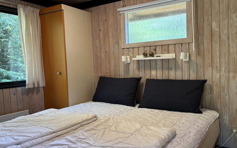 Hardina - 1Km from the Sea: Legna, Interior Design, Pavimentazione, Pavimento, Camera Da Letto, Letto, Color Legno, Camera, Latifoglie, Telaio Del Letto
