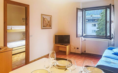 Ai Pascoli: Interior Design, Camera, Soffitto, Pavimento, Casa, Appartamento, Camera Da Letto, Letto, Latifoglie, Color Legno