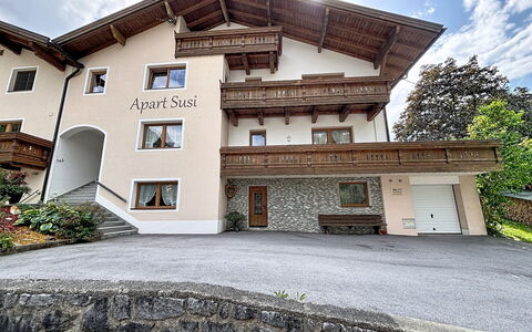 Susi: Casa, Villetta, Estate, Driveway, Villa, Gesso, Balcone