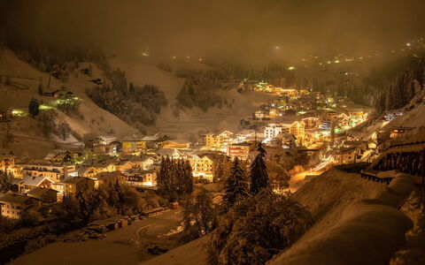 Susi: Notte, Paesaggio, Inverno, Mezzanotte, Villaggio, Sera, Congelamento, Neve, Paesino Di Montagna, Alpi