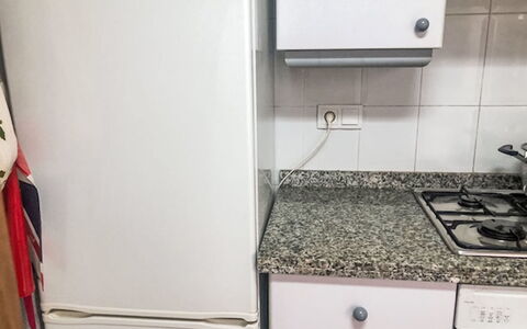 Mare Nostrum: Elettrodomestico Da Cucina, Cucina, Apparecchio Major, Controsoffitto, Pavimentazione, Cabinetry, Elettrodomestico, Cucina Stufa, Lavandino Della Cucina, Pavimento