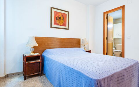 Mare Nostrum: Pavimentazione, Pavimento, Mobilia, Interior Design, Legna, Letto, Camera Da Letto, Camera, Lenzuolo, Soffitto