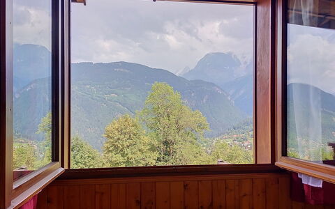 Les Grandes Aiguilles: Geografia Montane, Montagna, Collina, Catena Montuosa, Hill Station, Cresta, Valle, Bicchiere, Alpi, Latifoglie