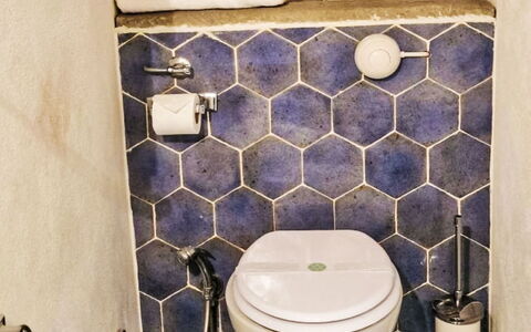 Il Pozzo dei Desideri: Idraulico Fixture, Piastrella, Toilet Seat, Bagno, Idraulico, Ceramica, Gabinetto, Mosaico, Rubinetto