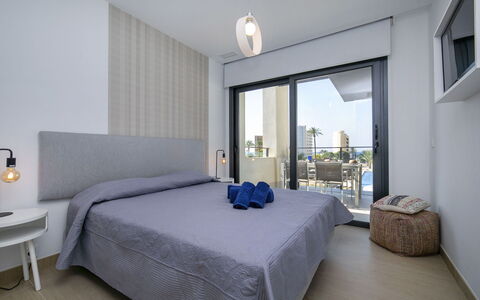 Arenal Beach: Mobilia, Interior Design, Pavimento, Pavimentazione, Appartamento, Camera Da Letto, Casa, Letto, Sedia, Camera