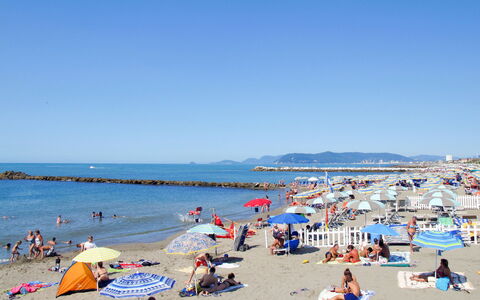 Marina di Massa 651: Corpo D'Acqua, Spiaggia, Costa, Costiera E Morfologie Oceanic, Mare, Riva, Ricreazione, Estate, Vacanza