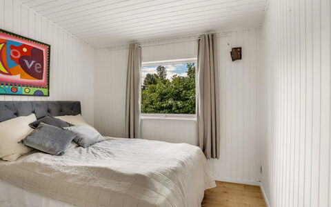 Ulli - 350M from the Sea: Letto, Camera Da Letto, Interior Design, Pavimentazione, Lenzuolo, Legna, Bedding, Pavimento, Mobilia, Soffitto