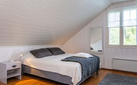 Rantasalmi 646: Legna, Interior Design, Pavimentazione, Pavimento, Soffitto, Camera Da Letto, Pavimento In Legno, Letto, Mobilia, Casa