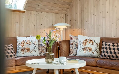 Ilsebeth - from the Sea: Mobilia, Interior Design, Legna, Pavimentazione, Pavimento, Illuminazione, Soggiorno, Lampada, Camera, Casa