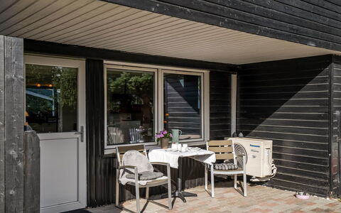 Ilsebeth - from the Sea: Legna, Raccordo, Porta, Casa, Materiale Composito, Portico, Latifoglie, Plank, Color Legno