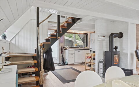 Ilsebeth - from the Sea: Pavimentazione, Legna, Pavimento, Interior Design, Pavimento In Legno, Soffitto, Mobilia, Casa, Le Scale, Latifoglie