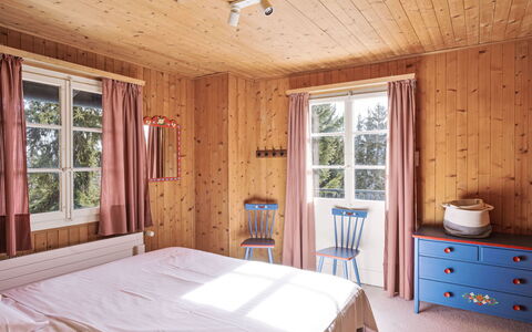 Les Marmottes: Camera Da Letto, Mobilia, Legna, Letto, Interior Design, Pavimentazione, Lenzuolo, Bedding, Pavimento, Soffitto