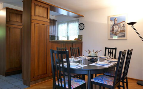 Casa Alenzino: Mobilia, Interior Design, Legna, Pavimentazione, Cucina & Sala Da Pranzo Tavolo, Tavolo, Soffitto, Sala Da Pranzo, Sedia, Pavimento