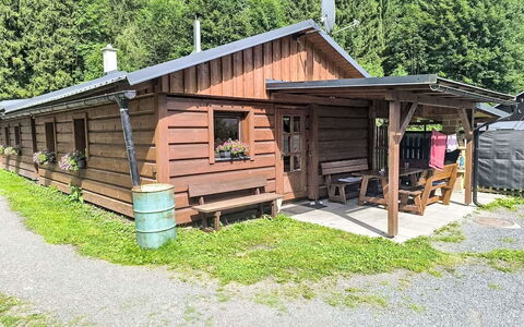Velke Karlovice 300: Legna, Villetta, Tetto, Area Rurale, Log Cabin, Edifici Giardino, Capannone, Raccordo, Cortile, Latifoglie