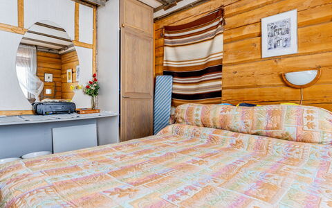 Kivalikkolampi: Legna, Color Legno, Camera Da Letto, Biancheria, Latifoglie, Bedding, Lenzuolo, Log Cabin, Letto, Plank
