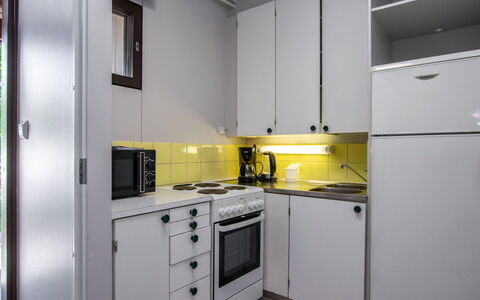 Heinävesi Homes D1: Elettrodomestico Da Cucina, Cucina, Apparecchio Major, Controsoffitto, Cucina Stufa, Pavimentazione, Elettrodomestico, Interior Design, Cabinetry, Camera