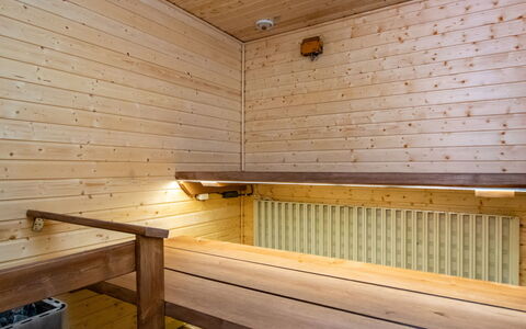 Heinävesi Homes D6: Legna, Pavimentazione, Pavimento, Mobilia, Pavimento In Legno, Interior Design, Letto A Castello, Camera, Color Legno, Latifoglie