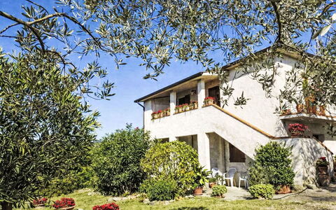 Il Mulinetto: Arbusto, Casa, Zona Residenziale, Casa, Estate, Giardino, Villetta, Landscaping, Hacienda, Cortile
