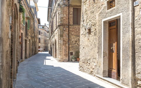 Suite Sinfonia Blu: Parete, Vicolo, Pavimentazione, Strada, Quartiere, Porta, Cobblestone, Brick, Muratura, Flagstone