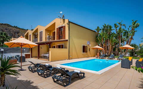 Villa delle Sirene 6: Ricorrere, Eco Hotel, Tempo Libero, Piscina, Shade, Mobili Da Esterno, Hotel, Vacanza