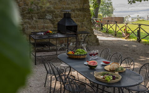 Torre di Paciano 10+2: Mobilia, Mobili Da Esterno, Tavolo, Sedia, Tavolo Esterno, Giardino, Flagstone, Backyard, Shade, Cucina & Sala Da Pranzo Tavolo