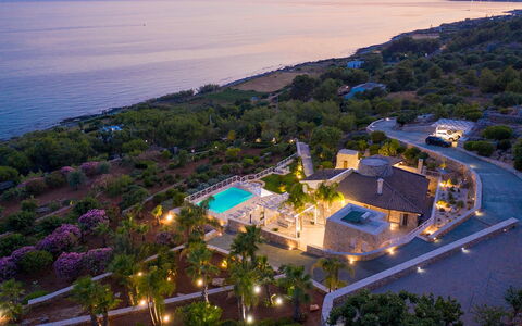 Tenuta Scialandre 10: Ricorrere, Piscina, Visione Globale, Estate, Fotografia Aerea, Costa, Eco Hotel, Hacienda, Villa, Località Balneare