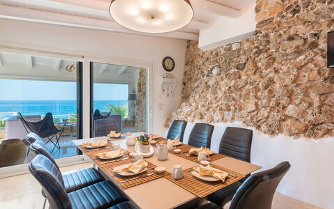 Tenuta Scialandre 10: Mobilia, Tavolo, Interior Design, Cucina & Sala Da Pranzo Tavolo, Sedia, Pavimentazione, Camera, Pavimento, Ricorrere, Sala Da Pranzo