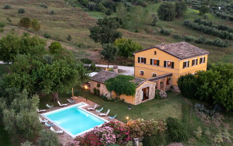 Casale Verdicchio 10+2: Piscina, Estate, Ricorrere, Villetta, Hacienda, Eco Hotel, Agriturismo, Villa, Mobili Da Esterno, Cortile