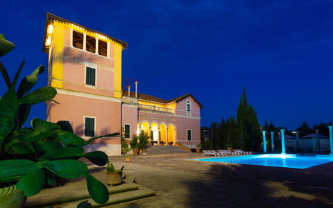 Villa Capozza 18+2: Estate, Notte, Hacienda, Dimora, Ricorrere, Villa, Hotel, Eco Hotel, Mezzanotte, Piscina