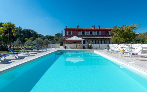 Cascina Marianna 12+4: Piscina, Ricorrere, Estate, Mobili Da Esterno, Resort Citta ', Villa, Hotel, Hacienda, Terme, Eco Hotel