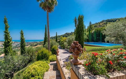 Fontespina 6: Blu, Paesaggio, Arbusto, Giardino, Landscaping, Eco Hotel, Sempreverde, Giardino Botanico