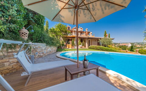 Fontespina 6: Blu, Piscina, Ricorrere, Eco Hotel, Estate, Villa, Hacienda, Ombrello, Mobili Da Esterno, Tempo Libero