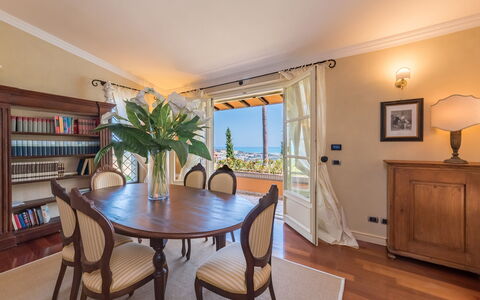 Fontespina 6: Mobilia, Interior Design, Pavimentazione, Legna, Tavolo, Sala Da Pranzo, Soffitto, Sedia, Pavimento, Camera