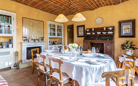 Il Roseto 10: Mobilia, Interior Design, Sedia, Tavolo, Legna, Pavimentazione, Soffitto, Cucina & Sala Da Pranzo Tavolo, Sala Da Pranzo, Illuminazione