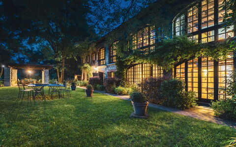 Il Roseto 10: Giardino, Estate, Cortile, Ricorrere, Hacienda, Eco Hotel, Cortile, Landscaping, Piscina, Backyard