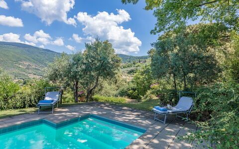 Casa del Sole 4: Blu, Piscina, Ricorrere, Giardino, Eco Hotel, Mobili Da Esterno, Shade, Landscaping, Giochi D'Acqua, Villa
