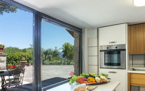 Il Vignale 18+2: Mobilia, Cucina & Sala Da Pranzo Tavolo, Sedia, Pianta Della Casa, Shade, Vaso Di Fiori, Tavolino Da Caffè, Villa, Eco Hotel, Sala Da Pranzo