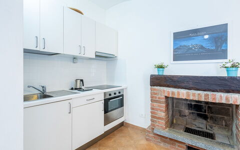 Cascina la Valle 10+2: Pavimentazione, Interior Design, Legna, Mobilia, Pavimento, Soffitto, Camera, Appartamento, Cabinetry, Cucina