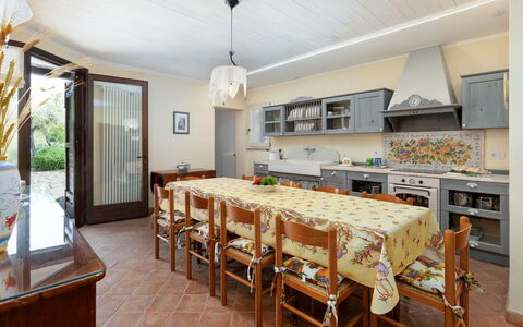 Antiche Pietre 10: Mobilia, Interior Design, Legna, Tavolo, Pavimentazione, Soffitto, Cucina & Sala Da Pranzo Tavolo, Camera, Sedia, Sala Da Pranzo