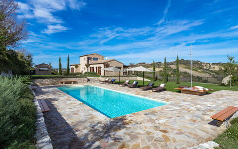 Borgo da Monte 8: Blu, Estate, Landscaping, Agriturismo, Villa, Piscina