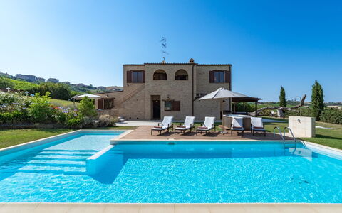 Casale Rosy 6+2: Piscina, Ricorrere, Estate, Terme, Hacienda, Villa, Eco Hotel, Mobili Da Esterno, Hotel, Lettino
